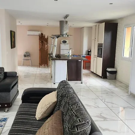 וילה Shamina Piscine Sauna 3 Bedrooms *