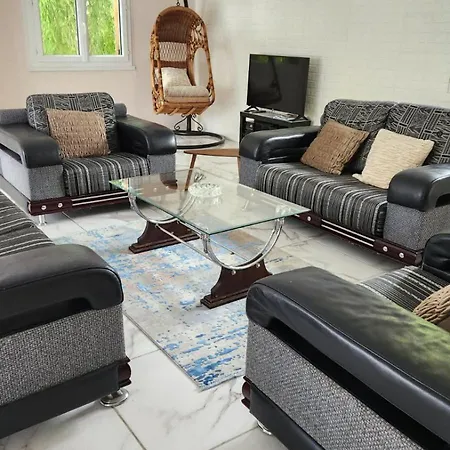 Βίλα Shamina Piscine Sauna 3 Bedrooms *
