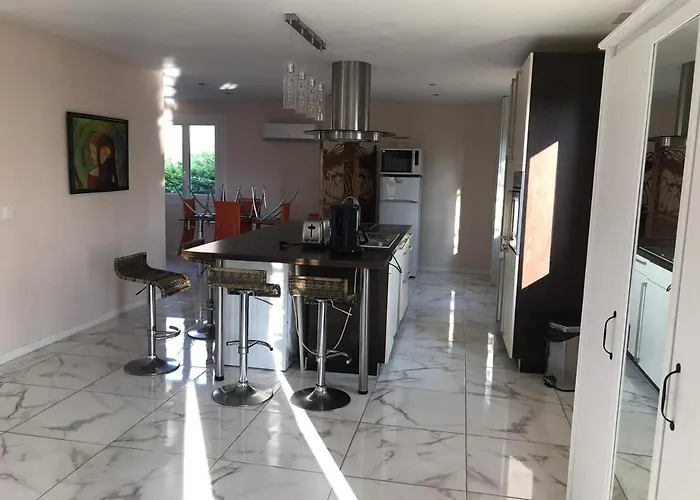 Shamina Piscine Sauna 3 Bedrooms Villa *