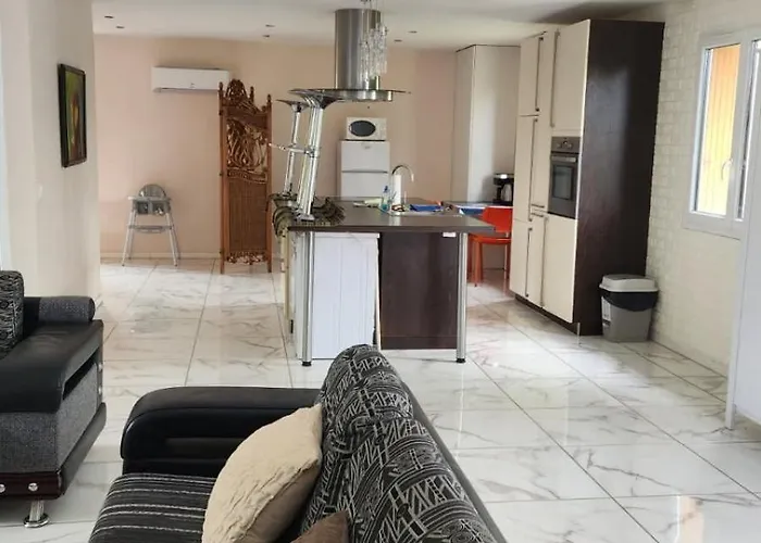 Villa Shamina Piscine Sauna 3 Bedrooms *